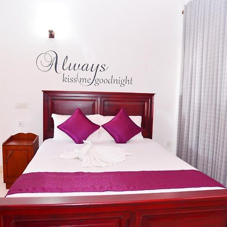 Cinnamon Holiday Inn Hikkaduwa Esterno foto